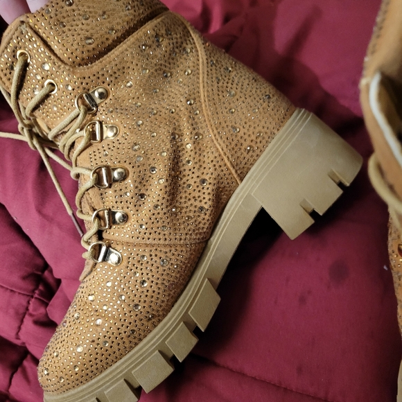 Woman's 7 boots - Picture 5 of 10